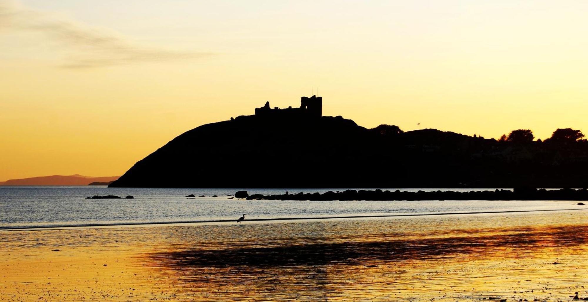 Lion Hotel & Studio Apartments Criccieth Eksteriør billede