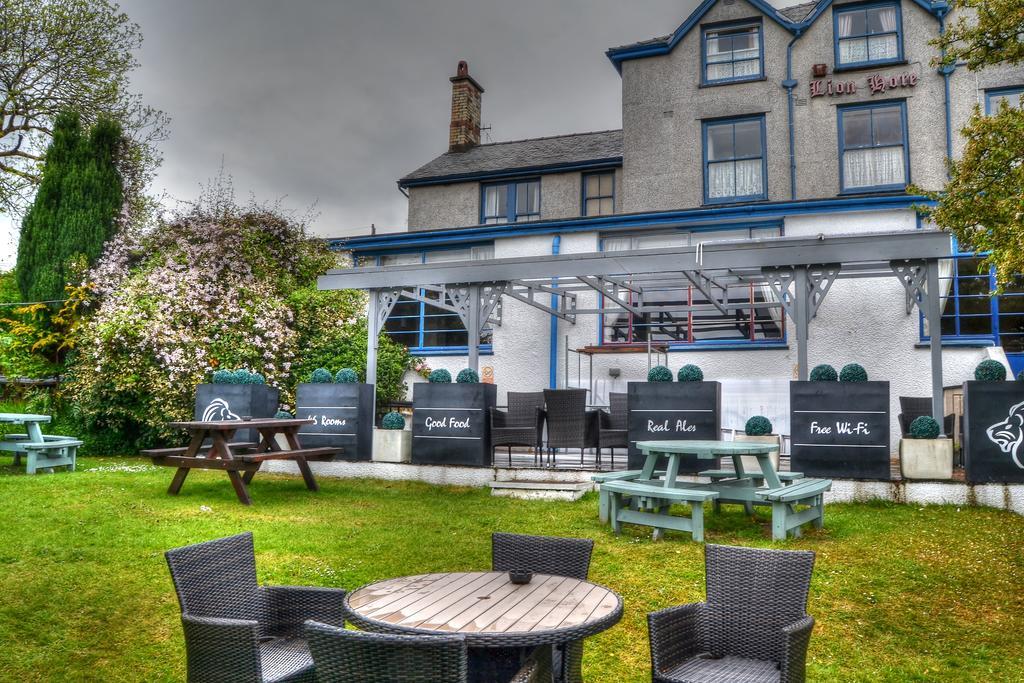 Lion Hotel & Studio Apartments Criccieth Eksteriør billede