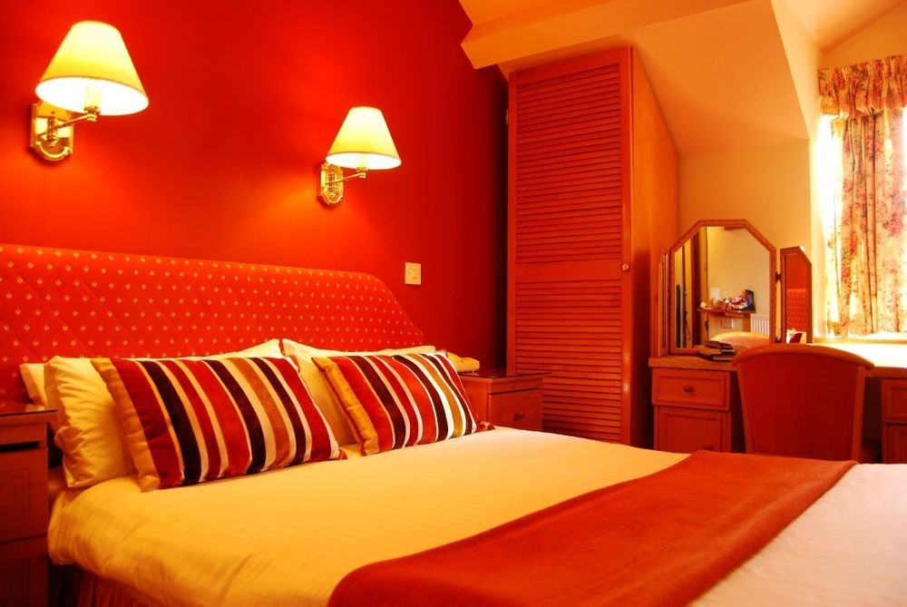 Lion Hotel & Studio Apartments Criccieth Eksteriør billede